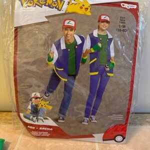 Ash Ketchum 3 Piece Adult M Cosplay Costume. Vest, Hat & Gloves Pokémon